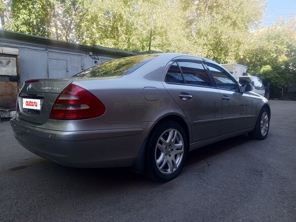 2004 Mercedes-Benz E-Класс 200 III (W211, S211), бежевый, 850000 рублей - вид 9