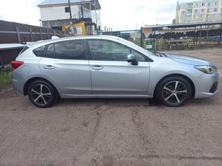 2021 Subaru Impreza V Рестайлинг, серебристый, 1450000 рублей, вид 3