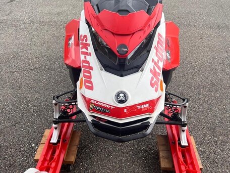 2019 BRP Ski-Doo Summit 850, красный, 1290000 рублей, вид 2