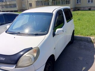 2000 Toyota FunCargo, белый, 470000 рублей, вид 1