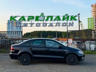 2019 Volkswagen Polo V Рестайлинг, чёрный, 1579000 рублей, вид 4