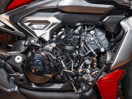 2026 Ducati XDiavel, красный, 3475000 рублей, вид 4
