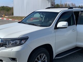 2020 Toyota Land Cruiser Prado 150 Series Рестайлинг 3, белый, 8509000 рублей, вид 1