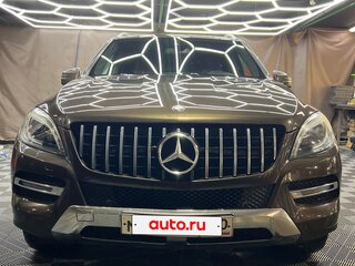 2013 Mercedes-Benz M-Класс 350 III (W166), коричневый, 2250000 рублей, вид 3