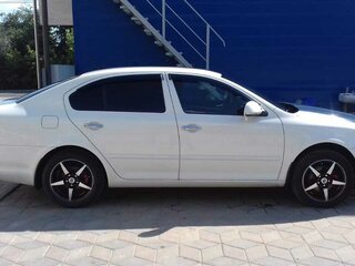 2013 Skoda Octavia II (A5) Рестайлинг, белый, 750000 рублей, вид 4