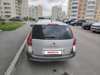 2008 Renault Megane II Рестайлинг, серебристый, 380000 рублей, вид 5