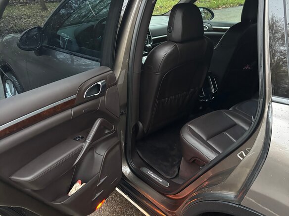 2012 Porsche Cayenne Diesel II (958), коричневый - вид 14