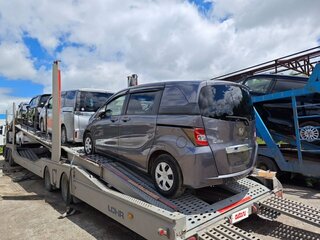 2014 Toyota Voxy III (R80), серый, 1950000 рублей, вид 5