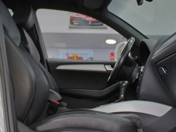 2010 Audi Q5 I (8R), белый - вид 10