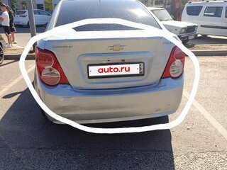 2014 Chevrolet Aveo II, серебристый, 600000 рублей, вид 5
