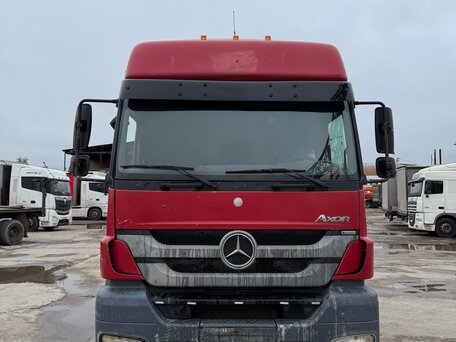2011 Mercedes-Benz Axor, красный, 1800000 рублей, вид 2