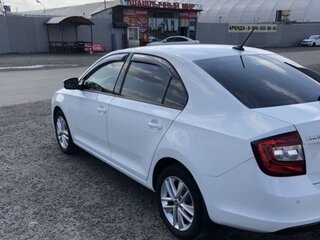 2019 Skoda Rapid I Рестайлинг, белый, 1250000 рублей, вид 3