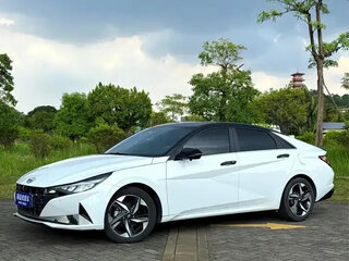 2021 Hyundai Elantra VII (CN7), белый, 1420000 рублей, вид 1