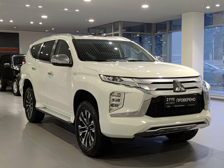 2022 Mitsubishi Montero Sport III Рестайлинг, белый, 3848000 рублей, вид 3