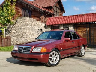 2000 Mercedes-Benz C-Класс 180 I (W202) Рестайлинг, чёрный, 300000 рублей, вид 3