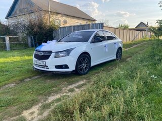 2010 Chevrolet Cruze I, белый, 400000 рублей, вид 3
