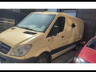 2011 Mercedes-Benz Sprinter, жёлтый, 1900000 рублей, вид 2