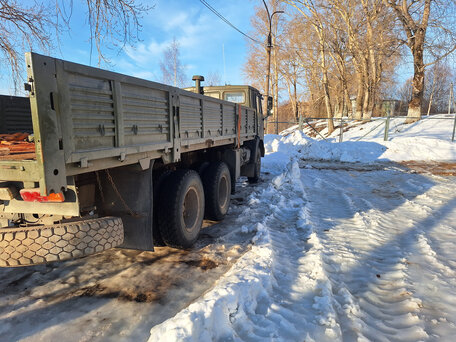 1993 КамАЗ 53212, зелёный, 350000 рублей, вид 5