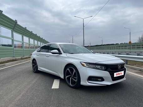 2019 Honda Accord X, белый, 1899000 рублей, вид 4