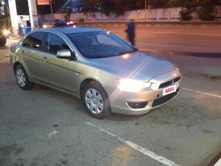 2008 Mitsubishi Lancer X, бежевый, 780000 рублей, вид 4
