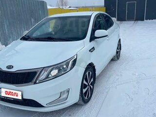 2012 Kia Rio 4-speed III, белый, 750000 рублей, вид 1