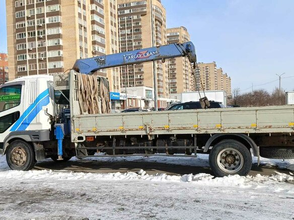 2005 Fuso (Mitsubishi) Fighter, белый, 5950000 рублей - вид 2