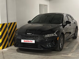 2022 Kia K5 III, чёрный, 2650000 рублей, вид 3