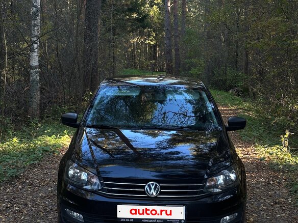 2019 Volkswagen Polo V Рестайлинг, чёрный, 1100000 рублей - вид 1