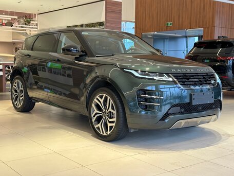 2025 Land Rover Range Rover Evoque P250 MHEV Long II Рестайлинг, зелёный, 6790000 рублей, вид 3