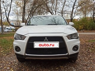 2010 Mitsubishi Outlander II Рестайлинг, белый, 980000 рублей, вид 1