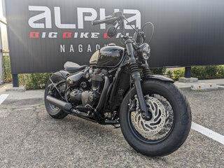 2018 Triumph Bonneville Bobber, чёрный, 1500000 рублей, вид 4