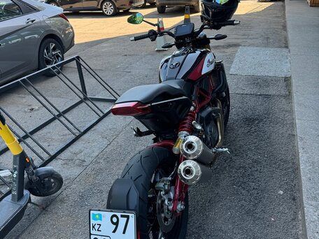2019 Indian FTR 1200, красный, 819000 рублей, вид 2