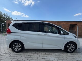 2020 Honda Freed II Рестайлинг, белый, 1850000 рублей, вид 4