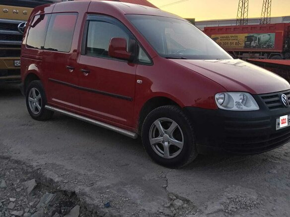 2008 Volkswagen Caddy III, красный - вид 3