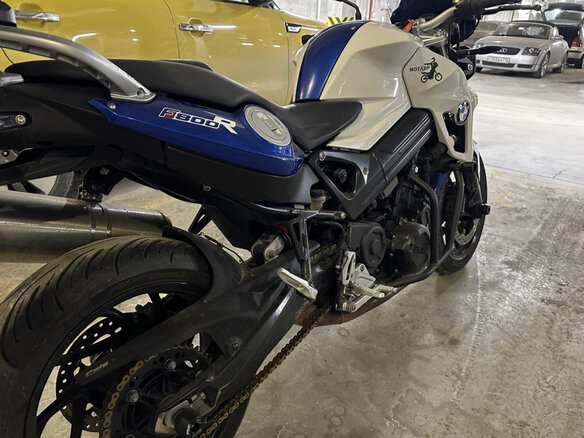 2013 BMW F 800 R, белый, 550000 рублей - вид 13