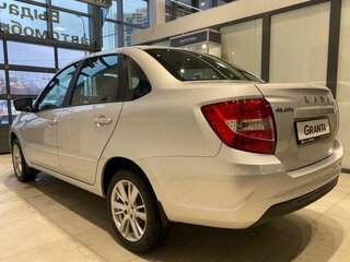 2026 Lada (ВАЗ) Granta I Рестайлинг, серебристый, 1296900 рублей, вид 3