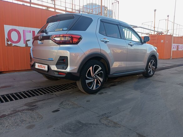 2020 Toyota Raize I, серебристый, 1790000 рублей - вид 2