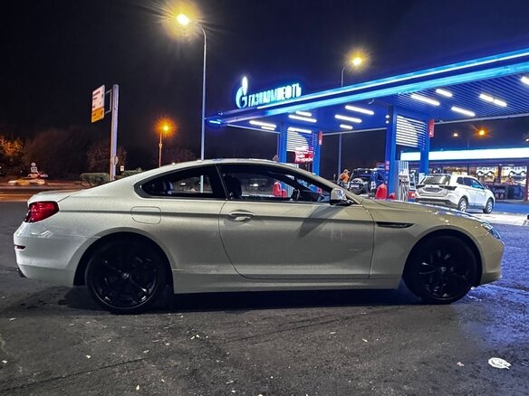 2011 BMW 6 серии 650i III (F06/F13/F12), белый, 3500000 рублей - вид 5