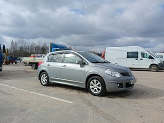 2010 Nissan Tiida I Рестайлинг, серый, 770000 рублей, вид 3