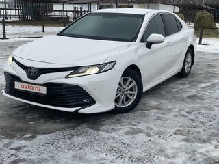2019 Toyota Camry VIII (XV70), белый, 2500000 рублей, вид 1
