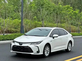2022 Toyota Corolla XII (E210), белый, 1670000 рублей, вид 1