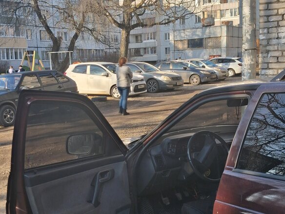 2001 Lada (ВАЗ) 2111, красный, 225000 рублей - вид 14
