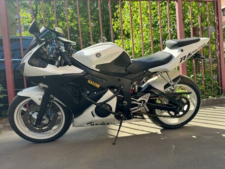 2003 Yamaha YZF-R6, белый, 420000 рублей, вид 2