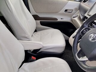 2021 Toyota Sienta II Рестайлинг, пурпурный, 1620000 рублей, вид 5