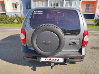 2011 Chevrolet Niva I Рестайлинг, серый, 430000 рублей, вид 3