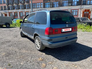 2002 Volkswagen Sharan I Рестайлинг, синий, 480000 рублей, вид 4