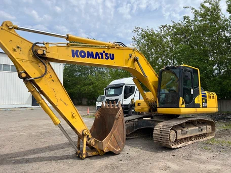 2021 Komatsu PC210, жёлтый, 10750000 рублей, вид 1