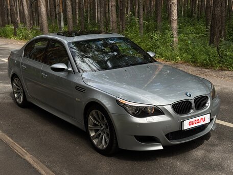 2005 BMW M5 IV (E60/E61), серебристый, 3150000 рублей, вид 2