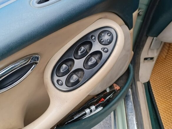 2001 Rover 75 I, серый, 380000 рублей - вид 9