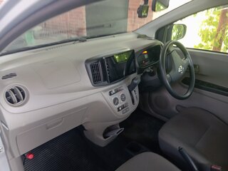 2017 Daihatsu Mira e:S I Рестайлинг, серебристый, 650000 рублей, вид 5